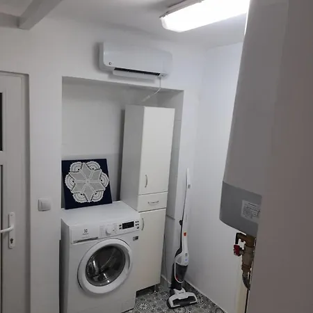 Studio Piata Muzeului *